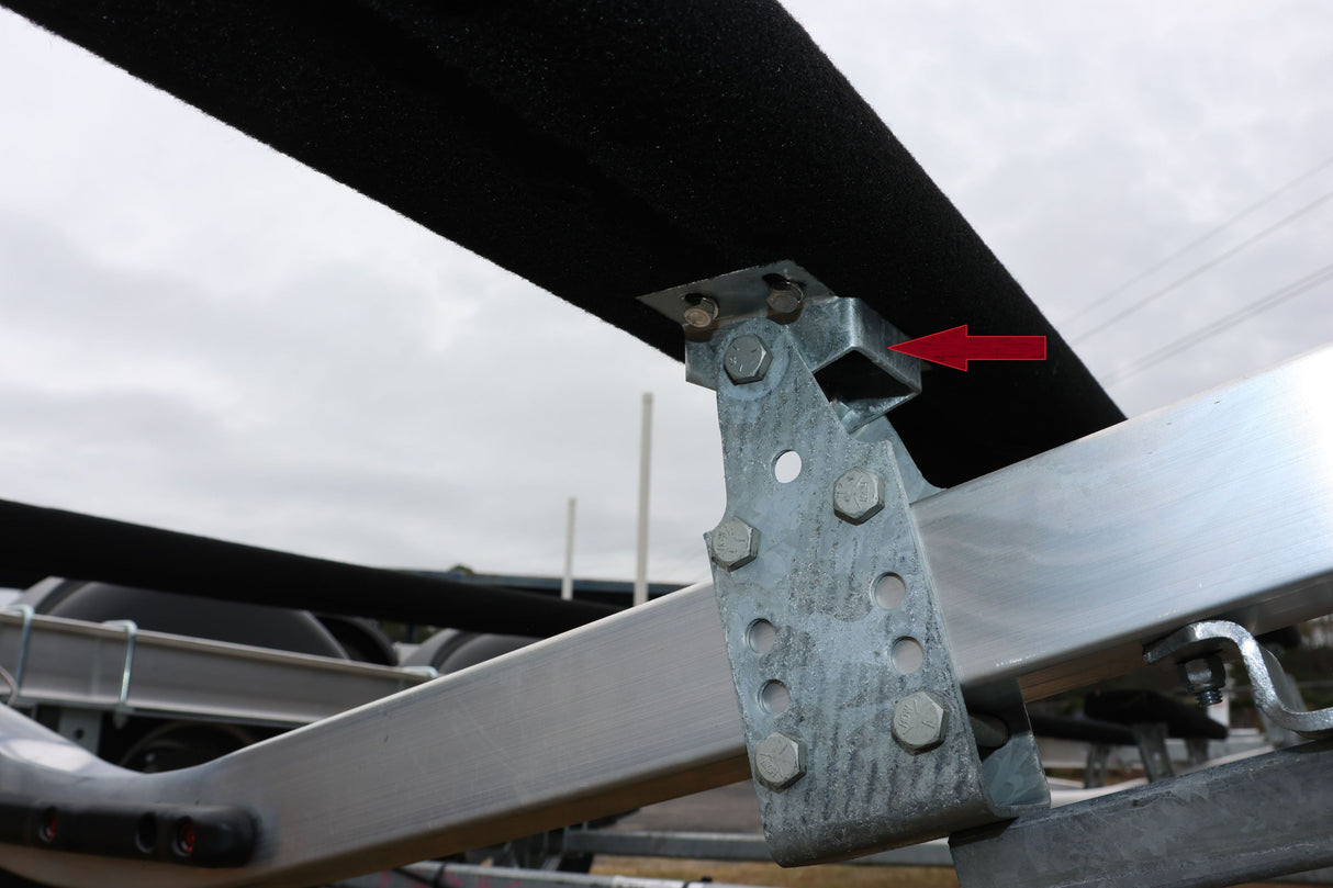 EZ Loader Bunk Support Mounting Bracket – Top Hat Style (250-022387-10)