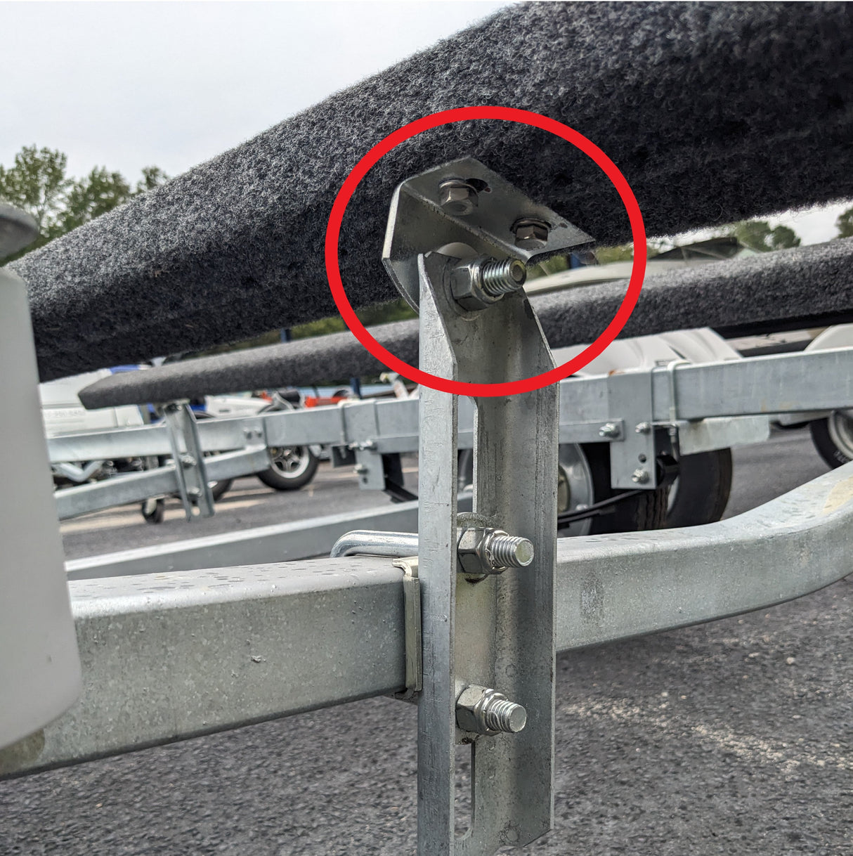 EZ Loader Heavy Duty Bunk Mounting Bracket mounted on trailer 250-015202