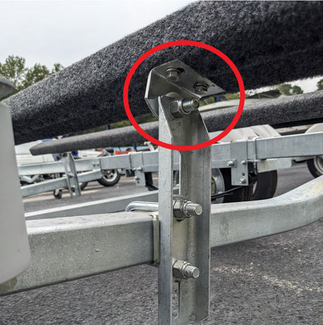 EZ Loader Heavy Duty Bunk Mounting Bracket mounted on trailer 250-015202