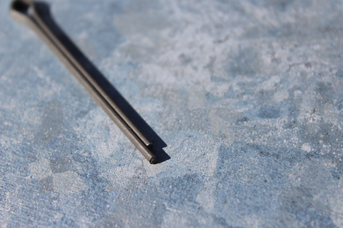 Boat trailer cotter key shown with diameter and length measurements