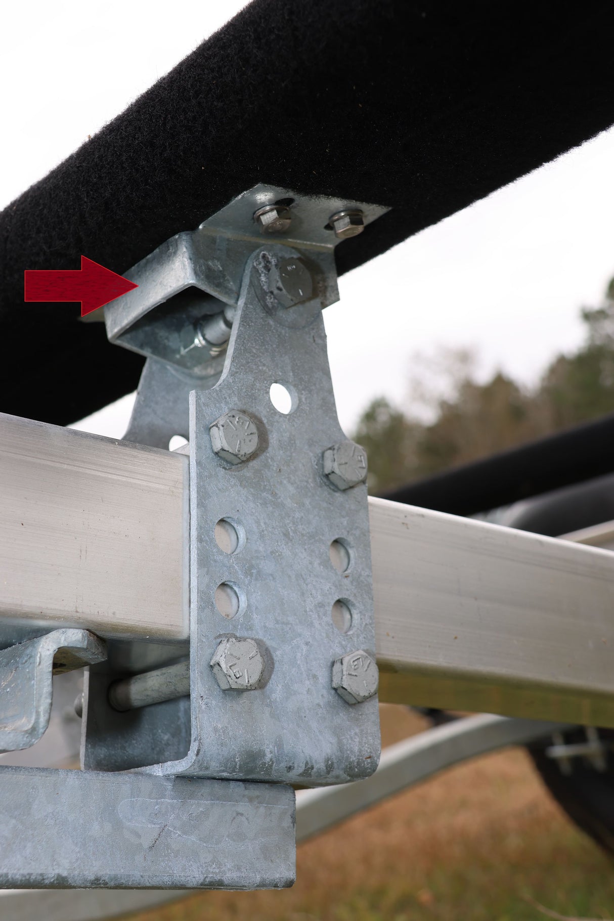EZ Loader Bunk Support Mounting Bracket – Top Hat Style (250-022387-10)