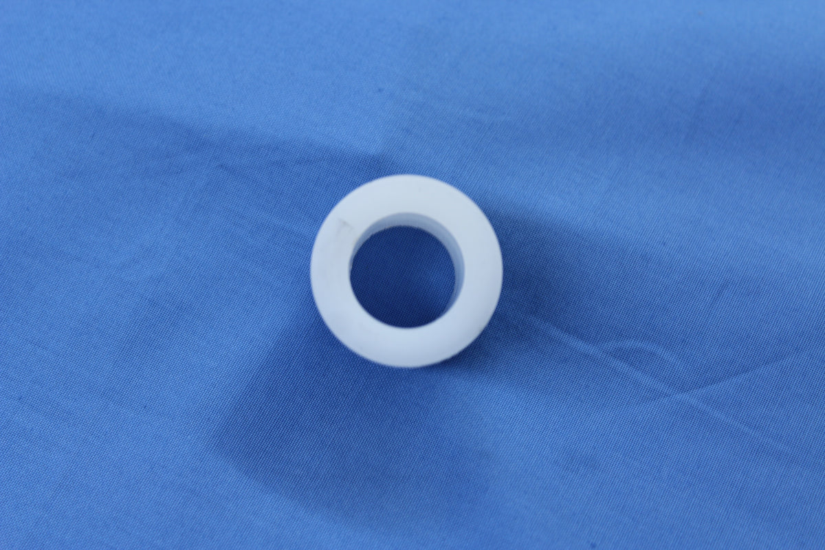 Diameter measurement of nylon roller bushing 250-024968
