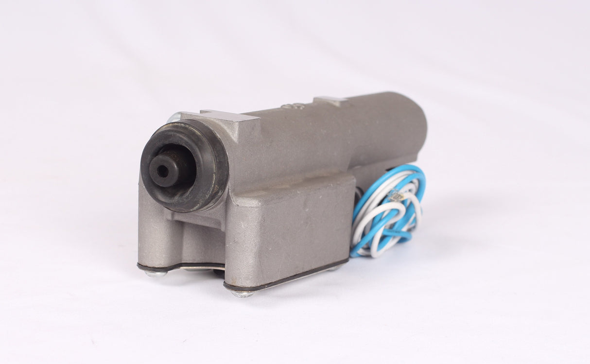 Boat trailer master cylinder 250-031975 for compatible EZ Loader 7500 16000 master cylinder