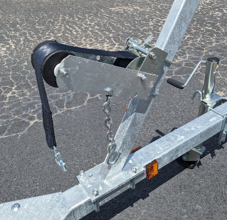 Light-duty boat trailer winch assembly for compatible small watercraft trailers