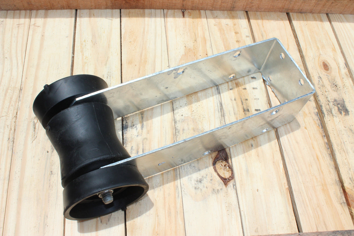 EZ Loader 250-035208-10 galvanized 900 lb winch mount 3 x 12